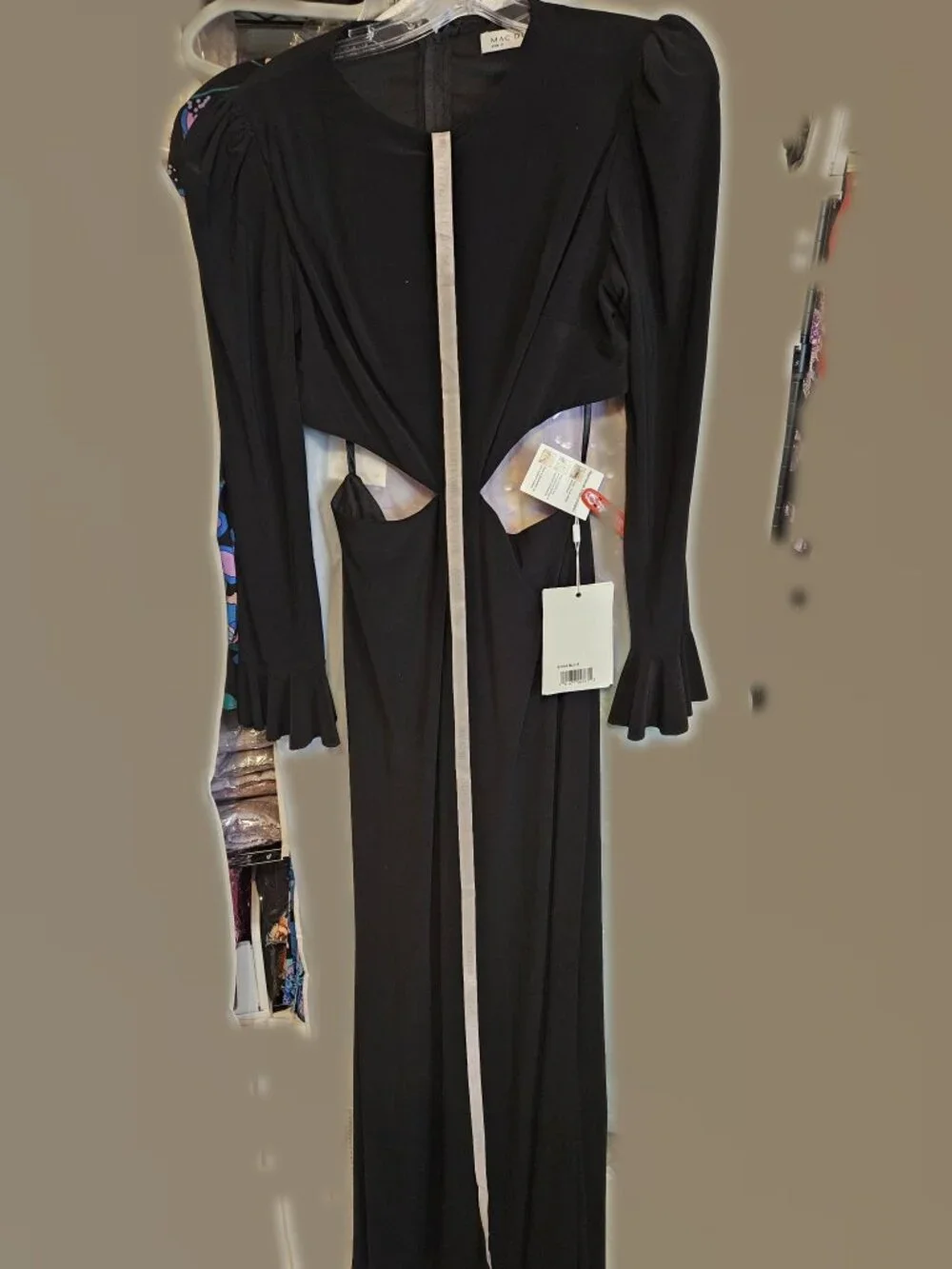 Mac Duggal 67944 Black Long Sleeve Puff Shoulder Cut Out Gown Size 8 NWT